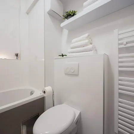 Bepo - Free Parking *