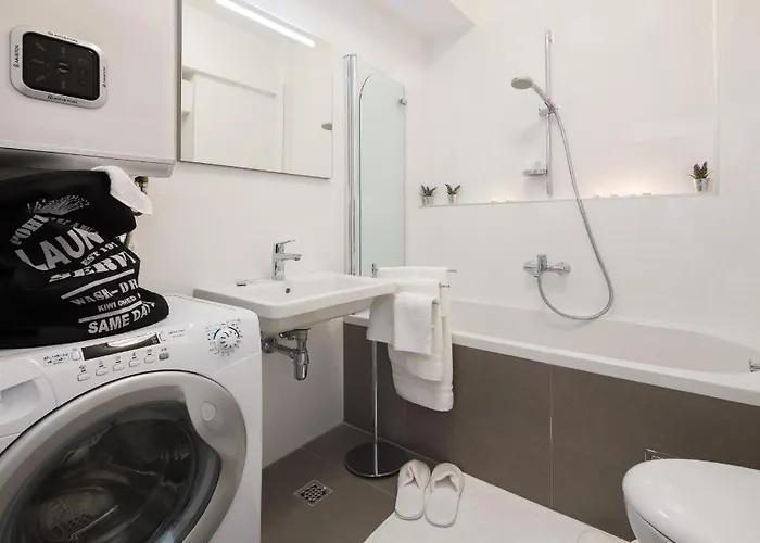 Bepo - Free Parking Split